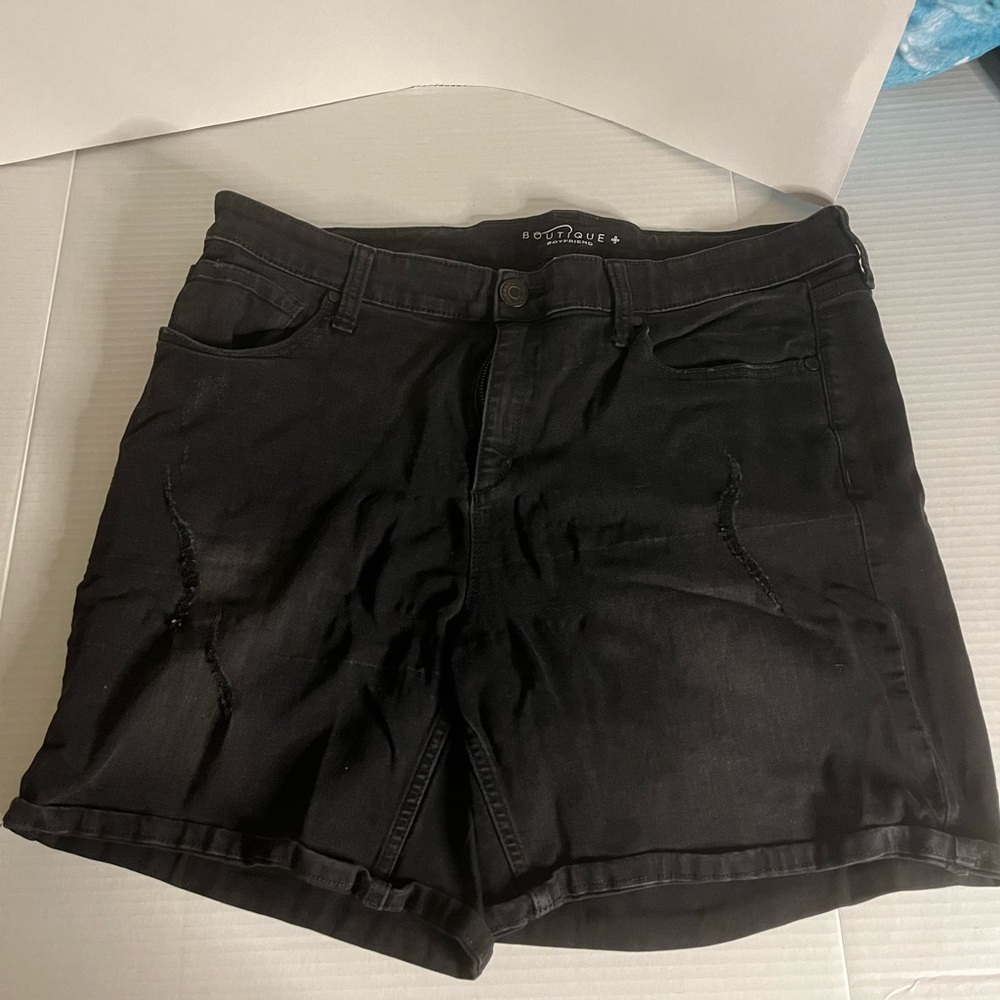 Black distressed shorts